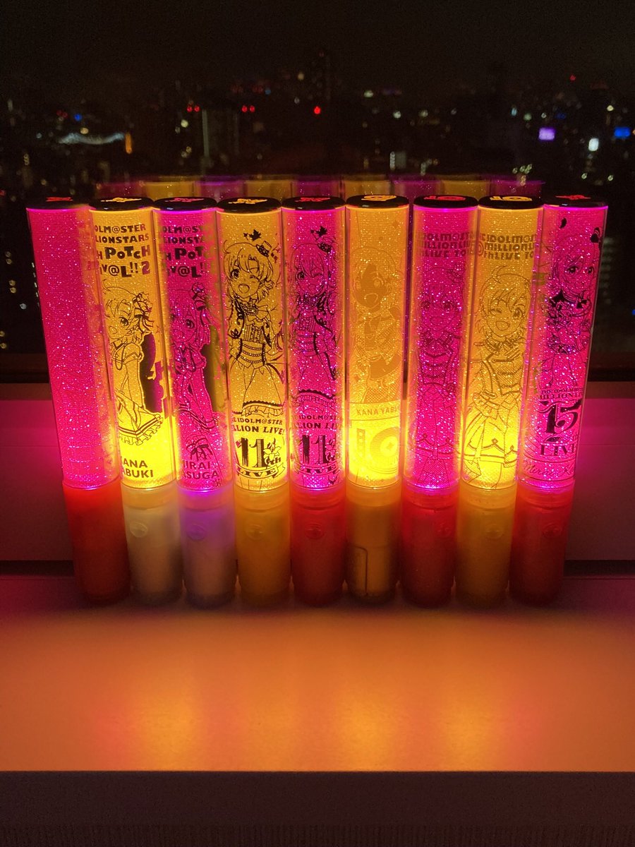 昨日はミリシタ7周年記念シャンパンを飲んでました