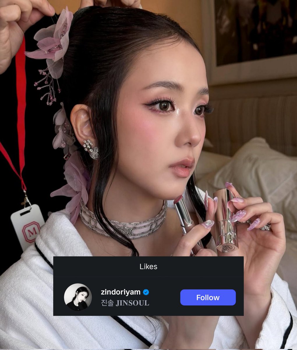 jisoointeract's tweet photo. Jinsoul from Artms liked #JISOO's Instagram post. https://t.co/aopWTEtdAJ