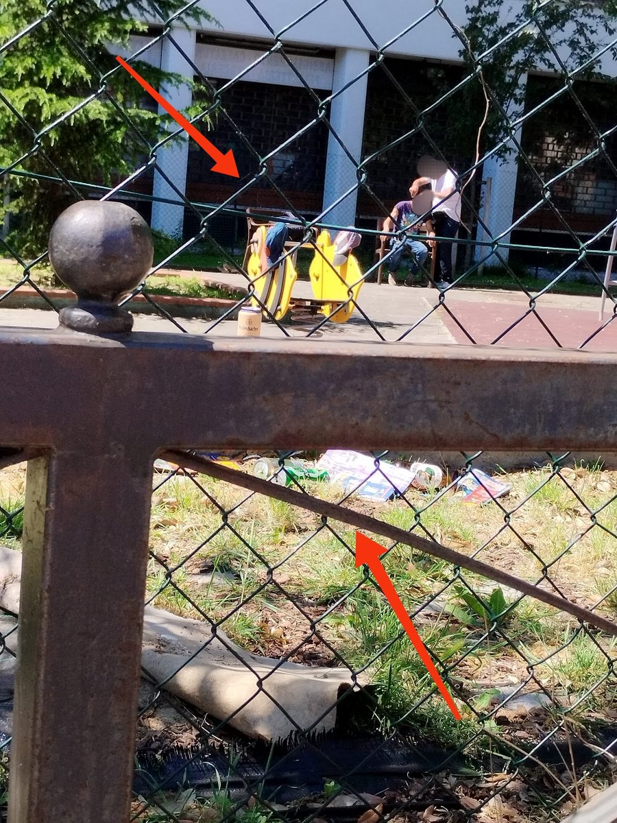 simonegianfaldo's tweet photo. @rep_firenze Sembra essere uno spazio loro altro che dei bimbi...sedie portate da fuori ecc..e fiumi di alcol passando anche dalla droga https://t.co/p6RIDx3Hez