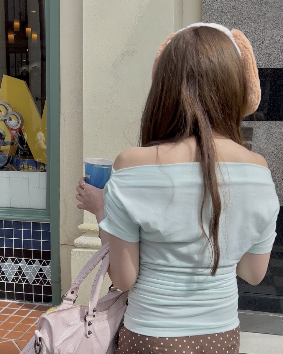 la1998na's tweet photo. 髪巻くの下手すぎて勿体無い！もっと可愛くできるから！って旅行の朝にアイロンしてくれたの친친(本当の友達)すぎるしビフォアフすご https://t.co/PpRhLKCyWf