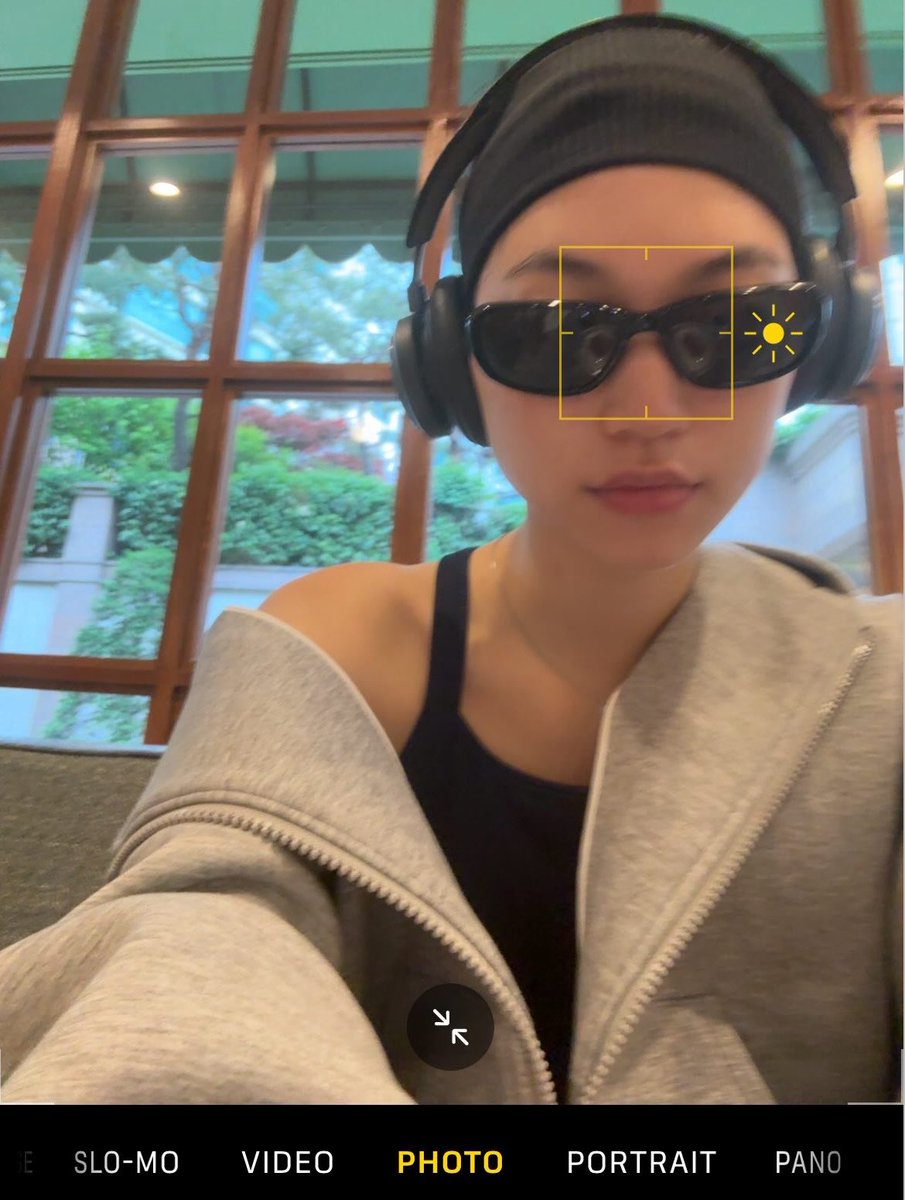 hourly doyeon tweet media