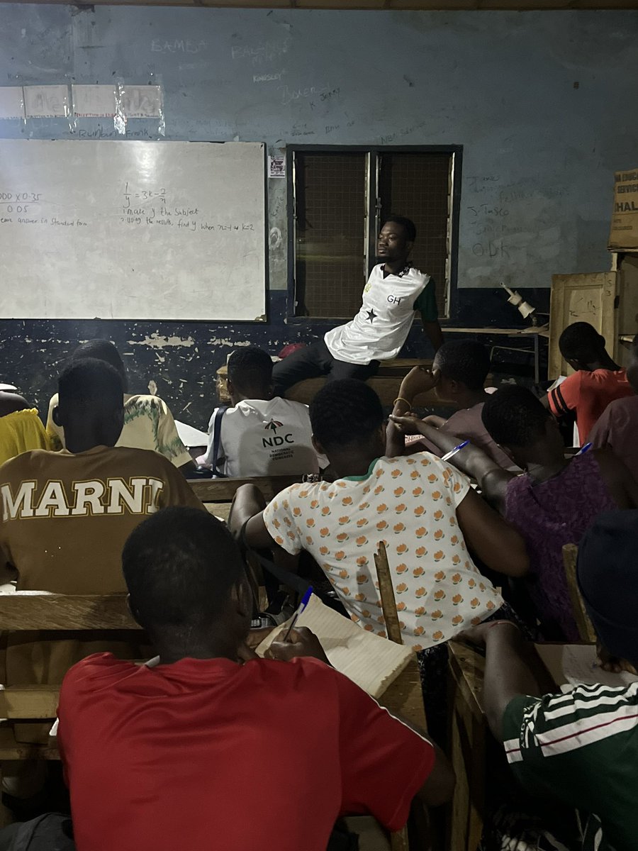 Kukpi_Benji's tweet photo. Spent yesterday night helping my people at KPANDAI for this morning’s mathematics BECE🔥🔥🔥 https://t.co/ufV9cpvtQq