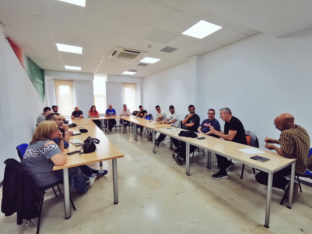 asiccoose's tweet photo. 👥 Coordinadora  tablada-ZAL-punta el verde #CCOOSeOrganiza

ℹ️Compartimos de primera mano con los delegad@s de empresas de esta zona la situación de las mismas y sus necesidades como RRTT para seguir haciendo sindicato desde el terreno. 

#CCOOTuMejorOpcion
#CCOOIndustriaSevilla https://t.co/VQN9D8SYg3