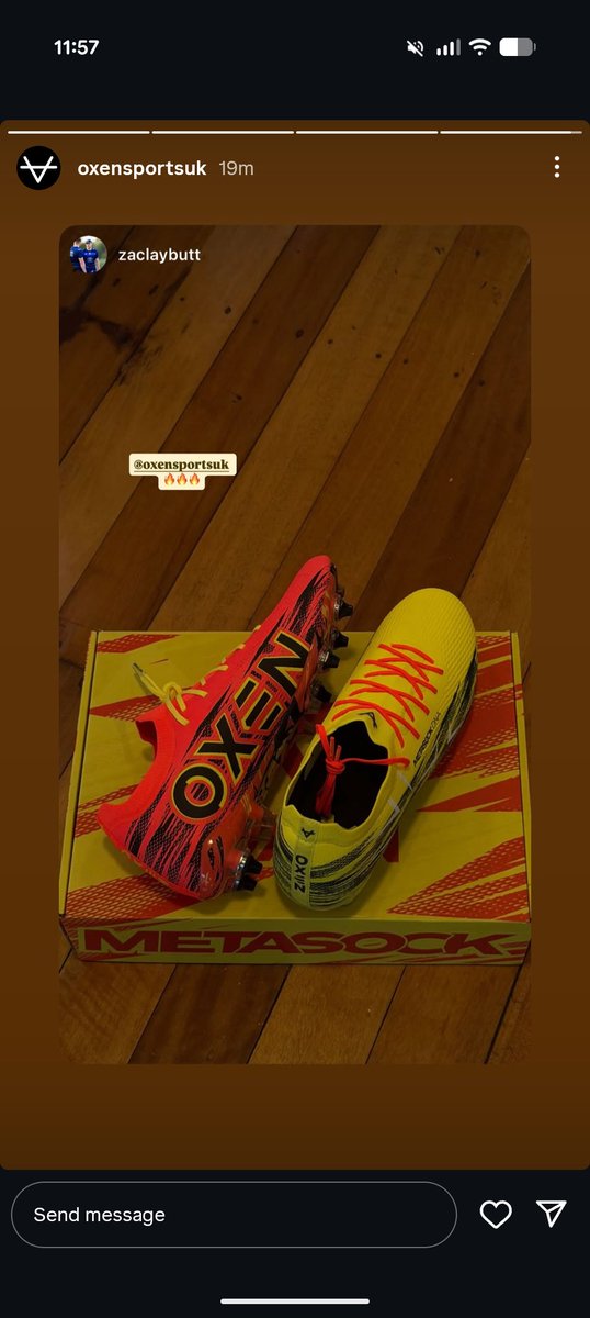 Garylarge1's tweet photo. I hope @oxensportsuk are going to give my little girl a nod for inspiring them. She got bullied a little bit for mixing her boots at a c2p over at  @Saints1890 she's not wanted to do it since https://t.co/7ifSfvVLSx