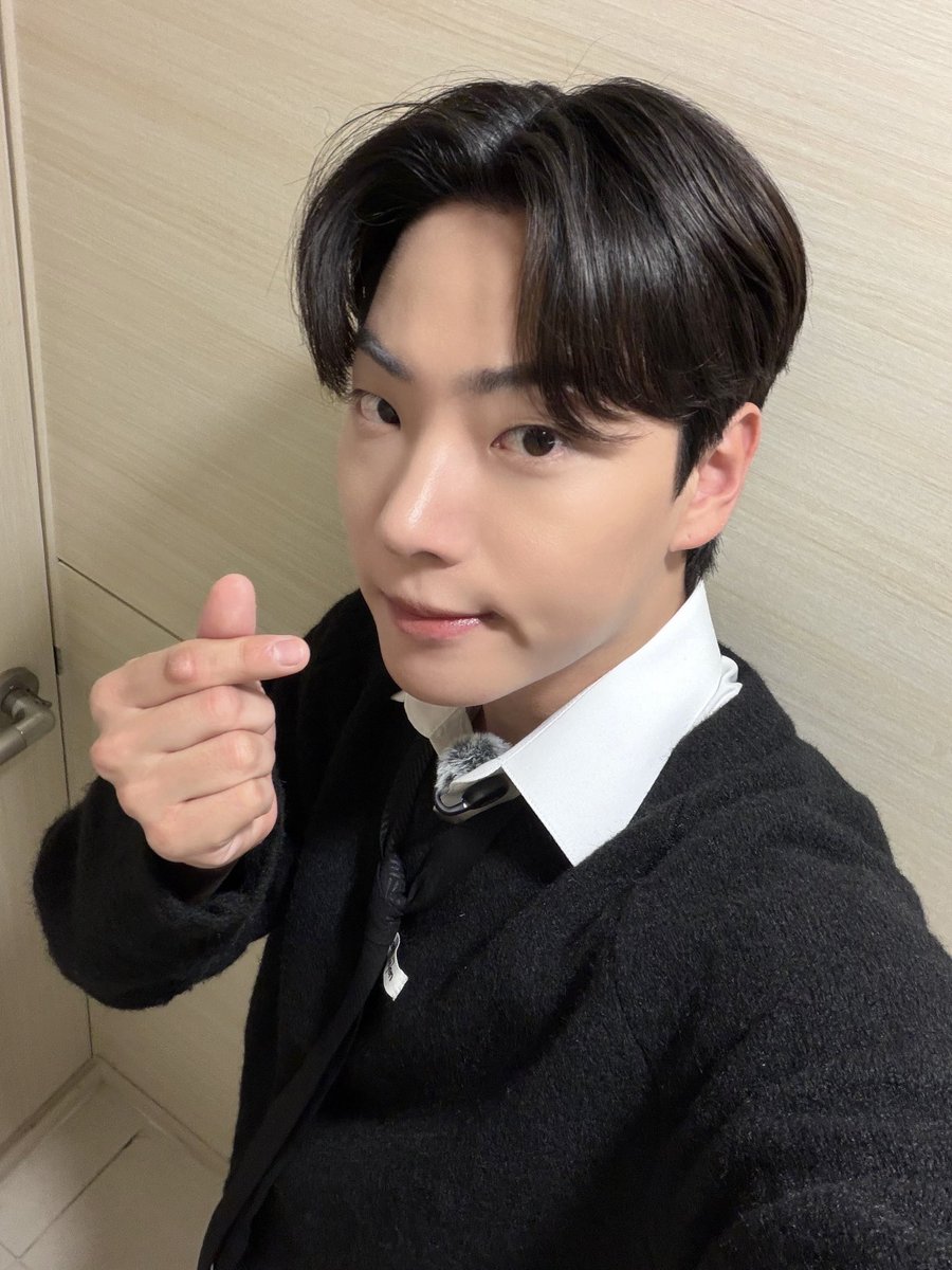 온앤오프 (ONF) tweet media