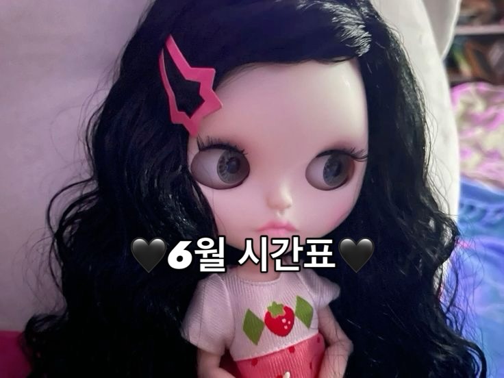 lucynailzip's tweet photo. 6월 예약 가능합니다🩷
예약 양식 작성 후 카카오채널로 문의 주시면 빠르게 답변 도와드리겠습니다🖤

저희 샵은 편안한 시술 환경 및 시술 집중을 위해 예약자 외 동반 방문은 어려운 점 안내드립니다.
( 연속 시술 동반 입장 가능)
양해 부탁드리며, 예약자 본인만 방문해주시면 감사하겠습니다! https://t.co/jTxCWG24Dd