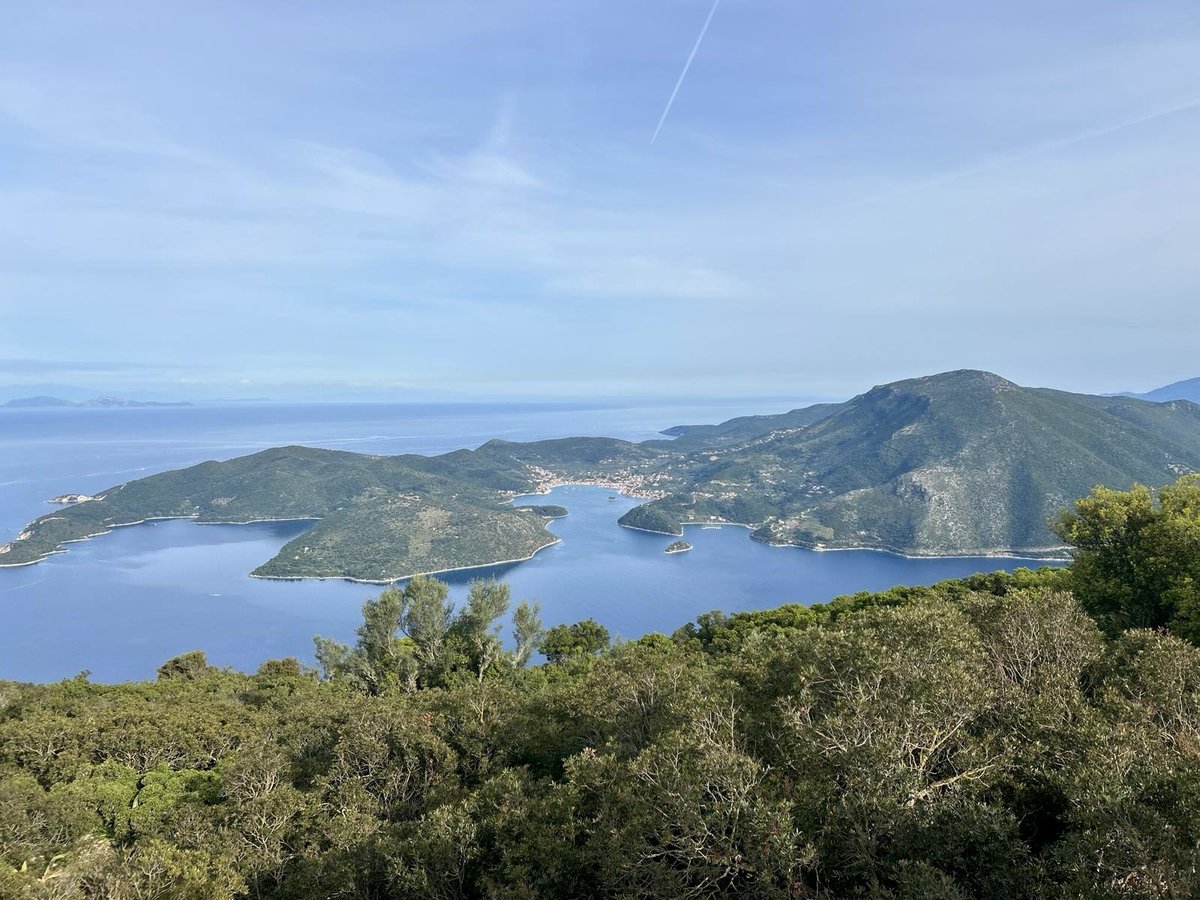 Slovenia in Greece & Cyprus tweet media