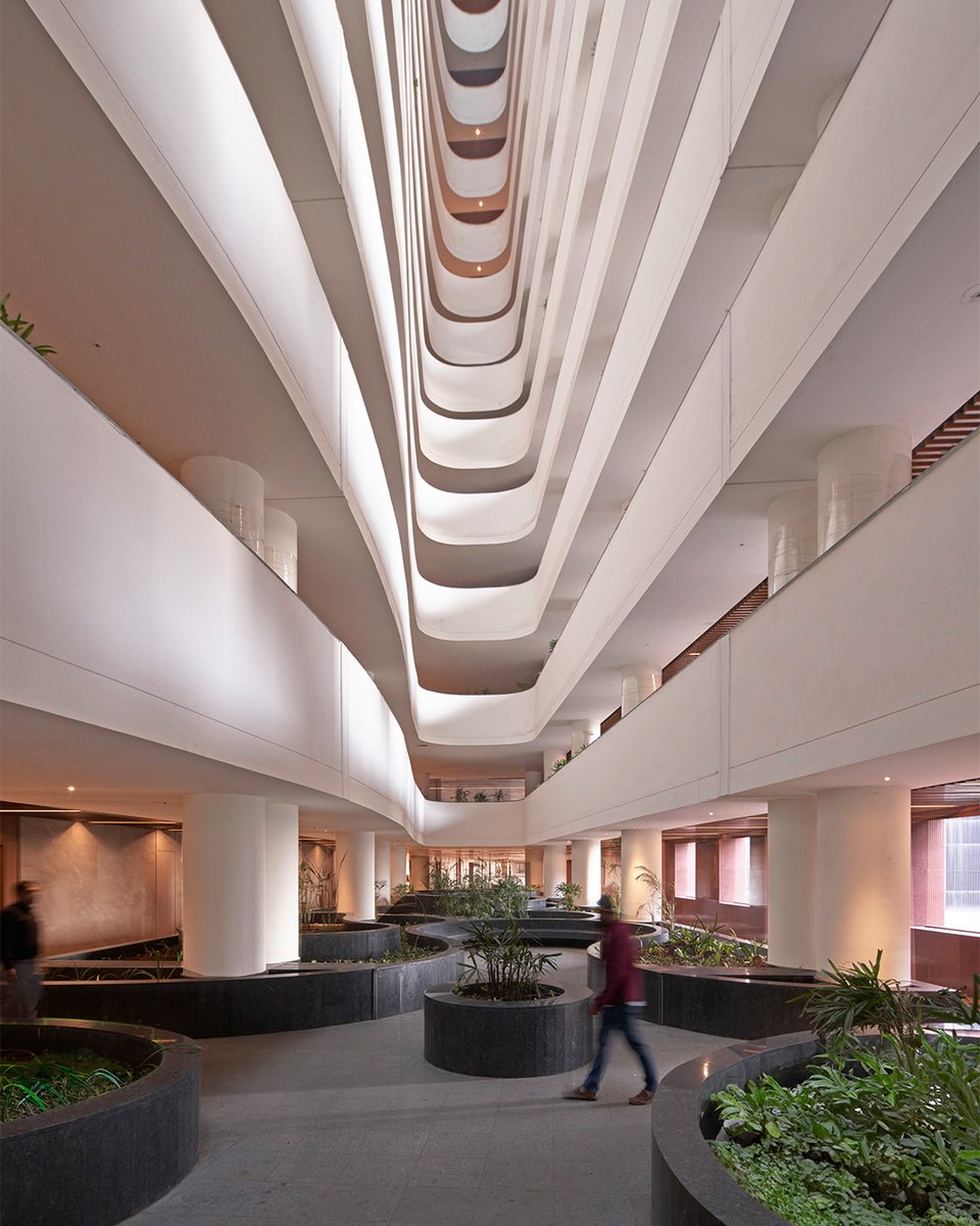 _morphogenesis's tweet photo. Surat Diamond Bourse reimagines the office as a climate-responsive, community-led ecosystem. At Morphogenesis, we design to solve for people, place, performance, and resilient growth.

#SustainableArchitecture #IndianArchitecture https://t.co/LvQggaqnau
