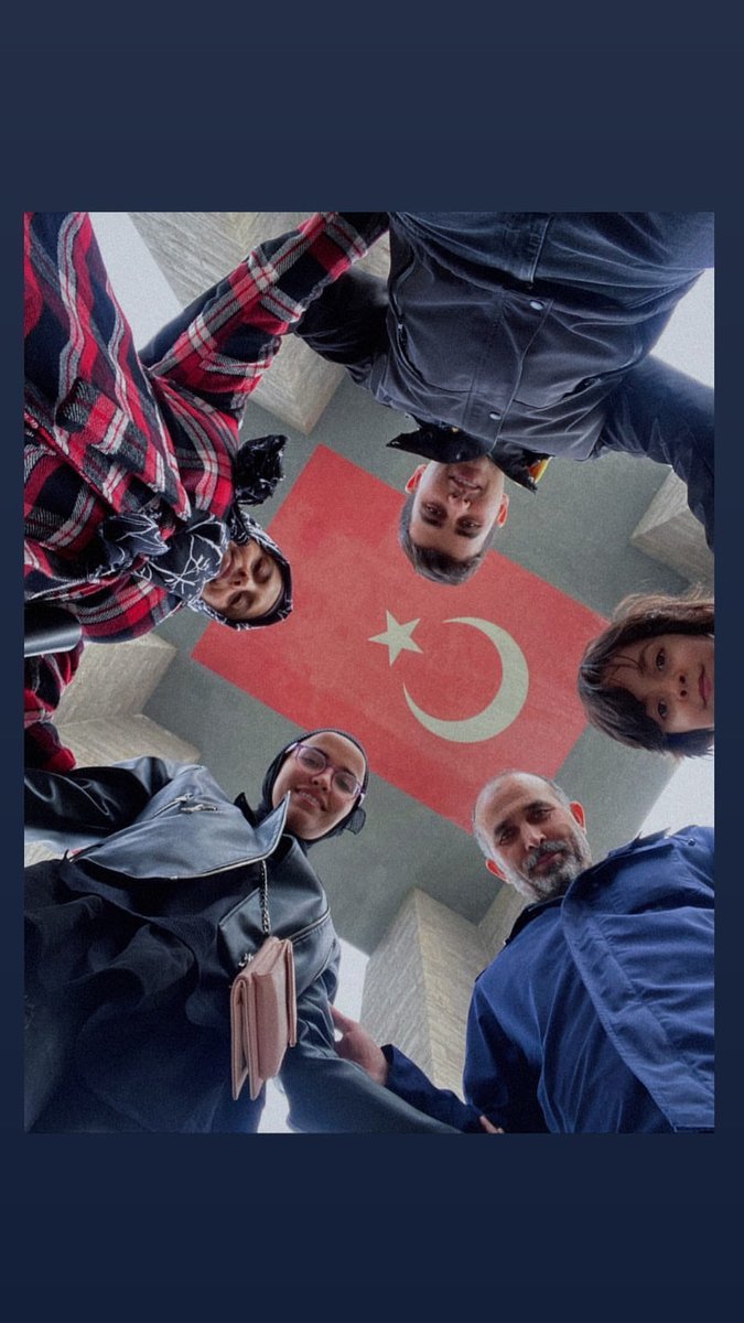 nurraltun's tweet photo. @saraascofield ailemle en sevdiğim fotoğrafımız 🤍 https://t.co/5WS21jEm7P