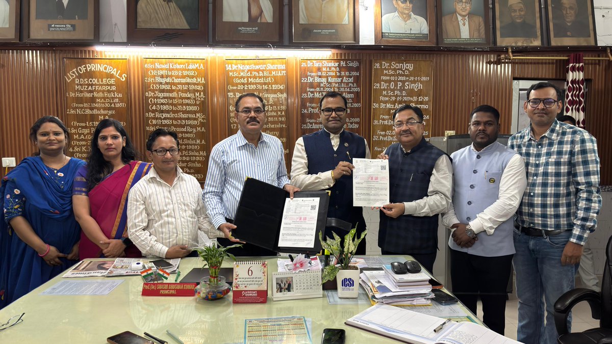 icsi_cs's tweet photo. #CS Pawan G Chandak, President, the #ICSI inaugurate 1st #ICSI Contact Centre, in Bihar, at Ram Dayalu Singh College, Muzaffarpur, in the presence of Former President, the ICSI, Chairman, ICSI Patna Chapter &amp; Senior Officials of the College https://t.co/C6AaJ5MXaA