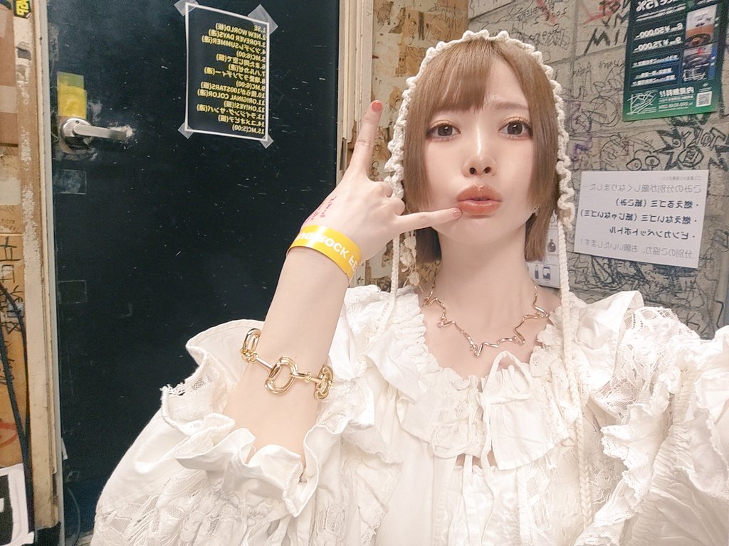 彼らの場合（橋爪もも） 橋爪もも*アルバム『変態』発売中！ (@HasidumeMomo) / Posts / X