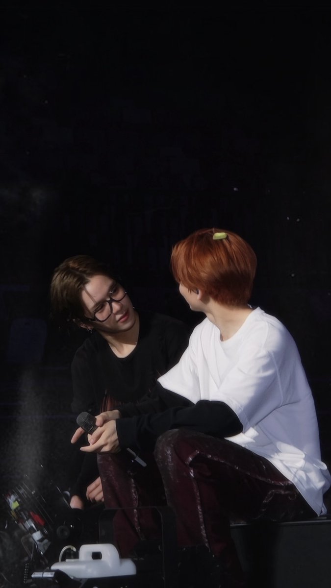 Aghniaafaza's tweet photo. I see love in jaehyuk’s eyes when he seeing the people he adore so much, thankyou for always giving an eye to your ‘superman’ Junkyu hyung, jaehyukie.
I owe you a lot🥹🤍✨
#JAEHYUK #재혁 #JUNKYU #준규 #TREASURE #트레저
#pulse_on_jakarta #PULSEON https://t.co/Ib0wJDfD0b