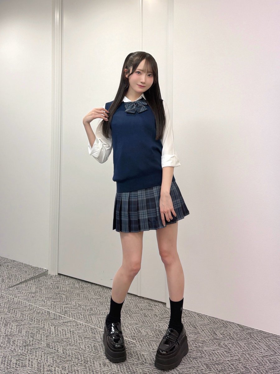 バチュンカード 久留あずさS 20秒動画撮影 久留あずさ@Merry BAD TUNE. (@azusa_mbt) / Posts / X