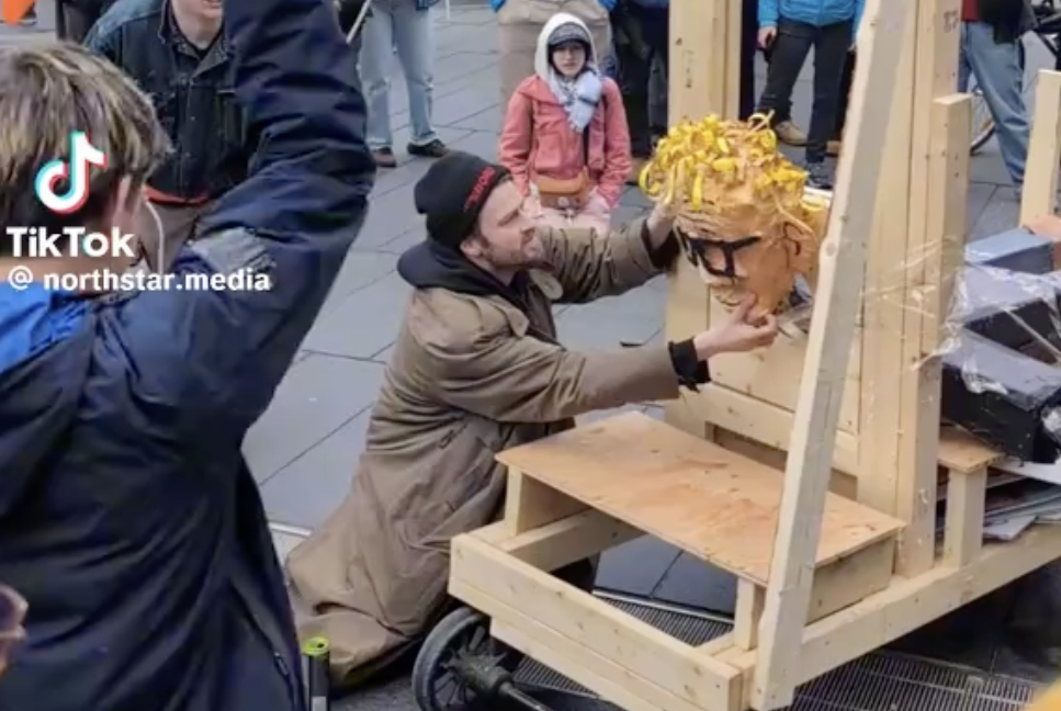 mtlgazette's tweet photo. Opinion: Guillotine protest prop irresponsible and indefensible https://t.co/Q06SqNE1ml https://t.co/Xd3bh4NMbq