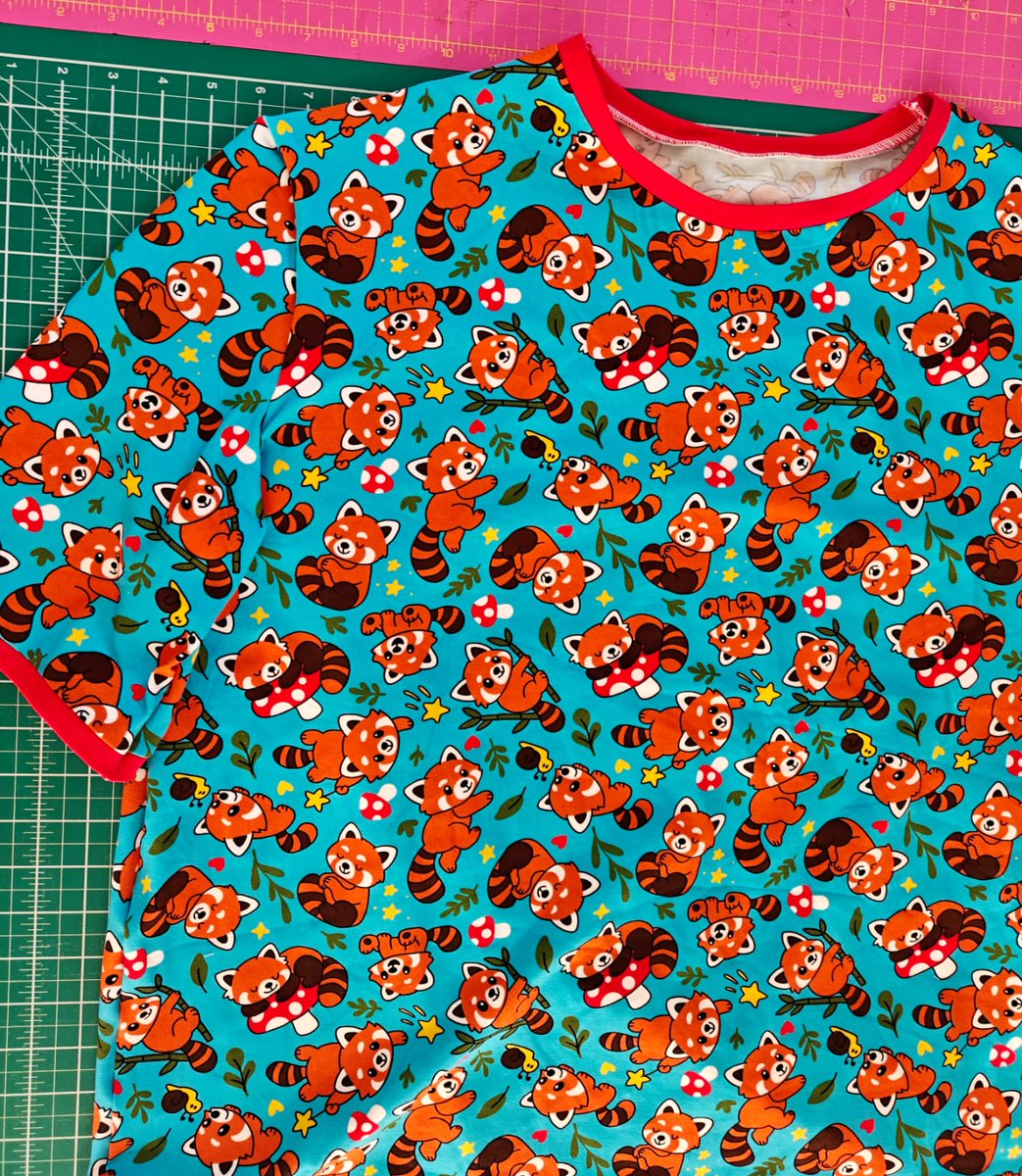 Custom red panda onesie! This one I have no more fabric for!
Innocentdreams.co.uk