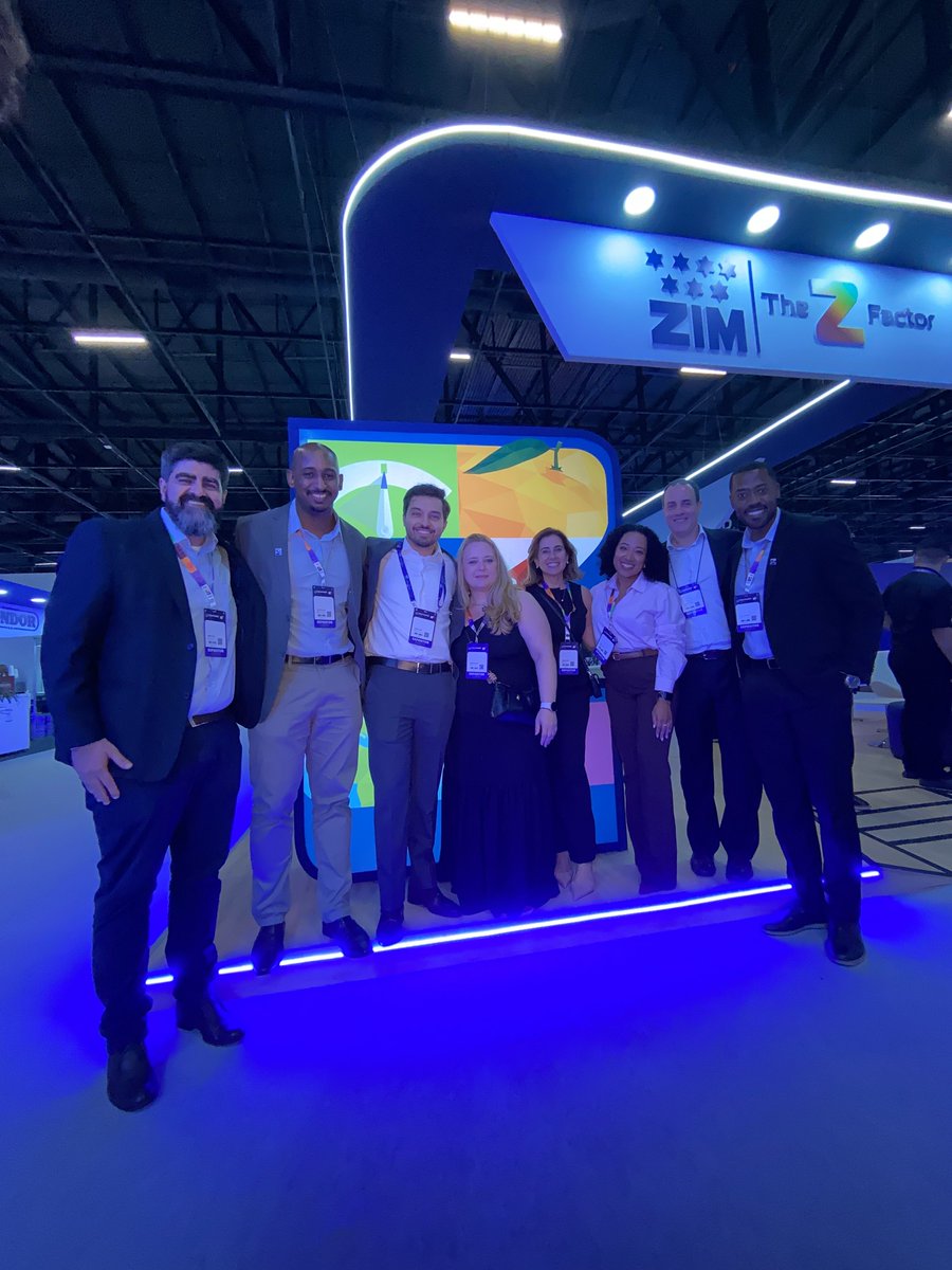 ZimShipping's tweet photo. Big waves and even bigger conversations!

#IntermodalSouthAmerica once again proved that real value lies in connections.

Experts from across our global network showcased tailored solutions, bridging local expertise with global reach 📍

Explore further >> https://t.co/yrjIvIw69d https://t.co/ynGonKwHAb