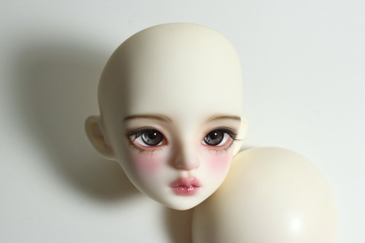 ou_____ng's tweet photo. #트인덕장터

光隐自制(gydoll) Kitten msd 미백 헤드 운포 10만원에 판매합니다
25년 2월 중고로 구매했으며 메이크업 예쁘게 유지 중입니다
인증서와 디폴박스는 없으며 이마 쪽에 작은 얼룩이 있습니다 https://t.co/V1DvewNgcN
