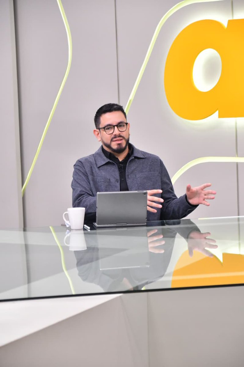 EntrevistaAM tweet media