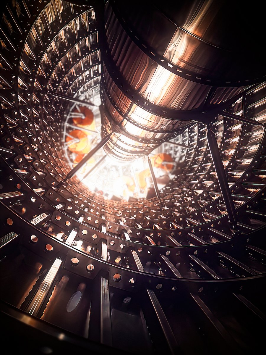 stoke_space's tweet photo. Sneak peek inside our Stage 1 tank, putting the finishing touches on our integration campaign.🤩 Next week, this flight article will ship to our test site in Moses Lake, WA for protoqualification testing. Enjoying the views at Kent while it lasts! https://t.co/IshzWiQuSm