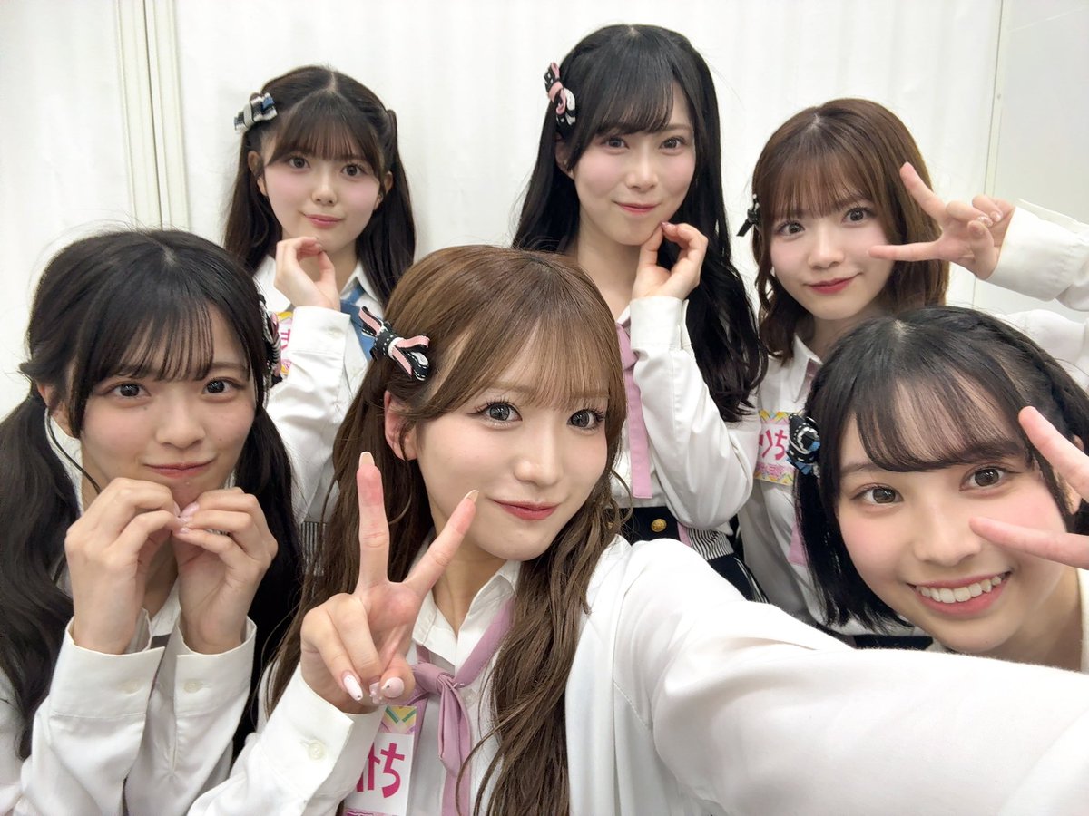 #メラメラNMB48 ありがとうございました 🪄

8期生回 🐝🩵
MCがタイムキーパーさんに代わって初でしたが、バッジと美笑子 GET 出来ました 🍒
モノボケどうでしたか？？

楽しかったです 🫶🏻
