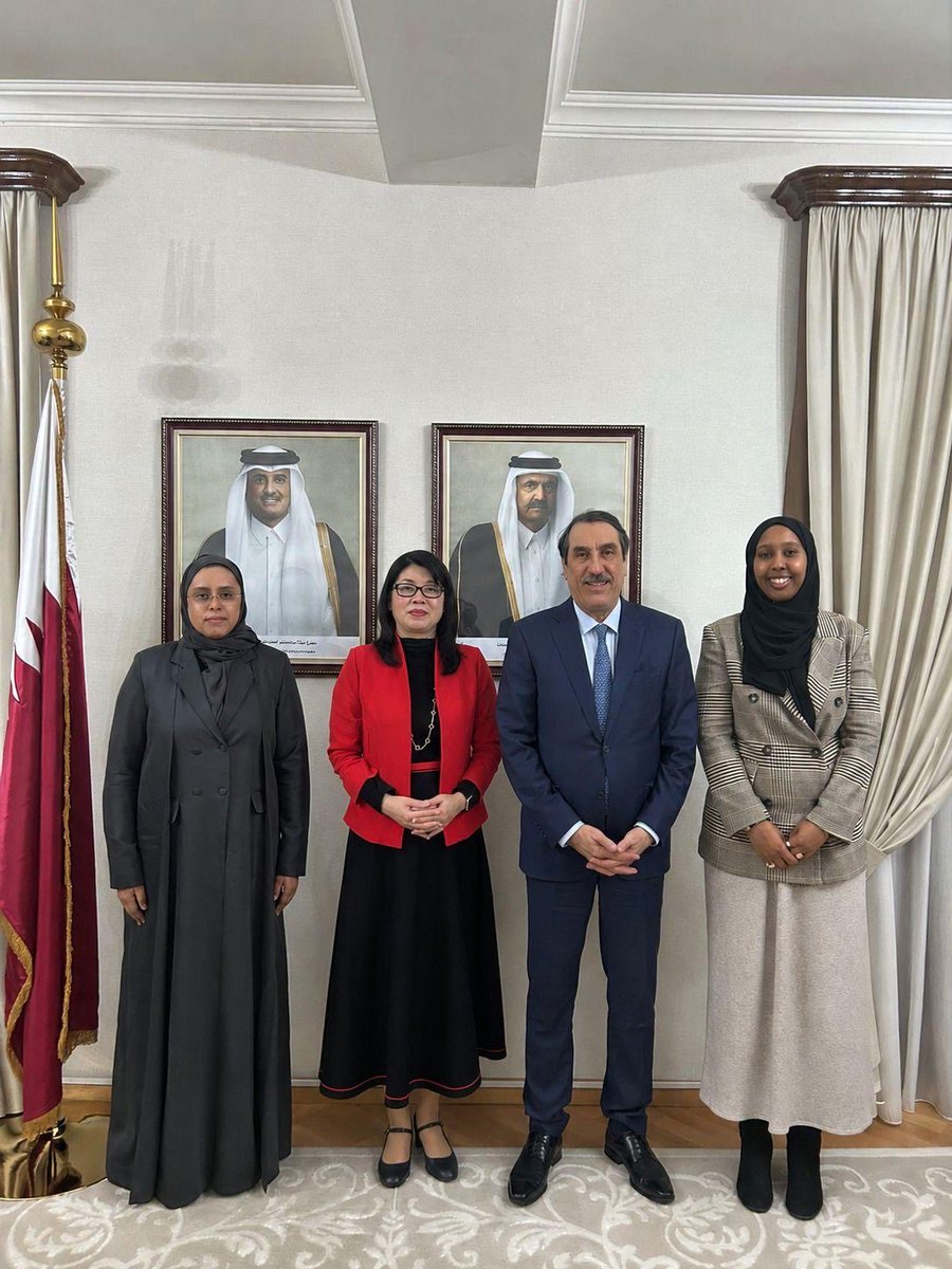QatarEmb_TBS's tweet photo. H.E. Ali Yousuf A. Almulla, Ambassador of the State of Qatar to Georgia met with Ms. Kaori Ishikawa, UN Women Representative to Georgia and Liaison for the South Caucasus. The meeting aimed to strengthen women's rights and economic roles in Georgia and the South Caucasus. https://t.co/MZ5N3U29hC