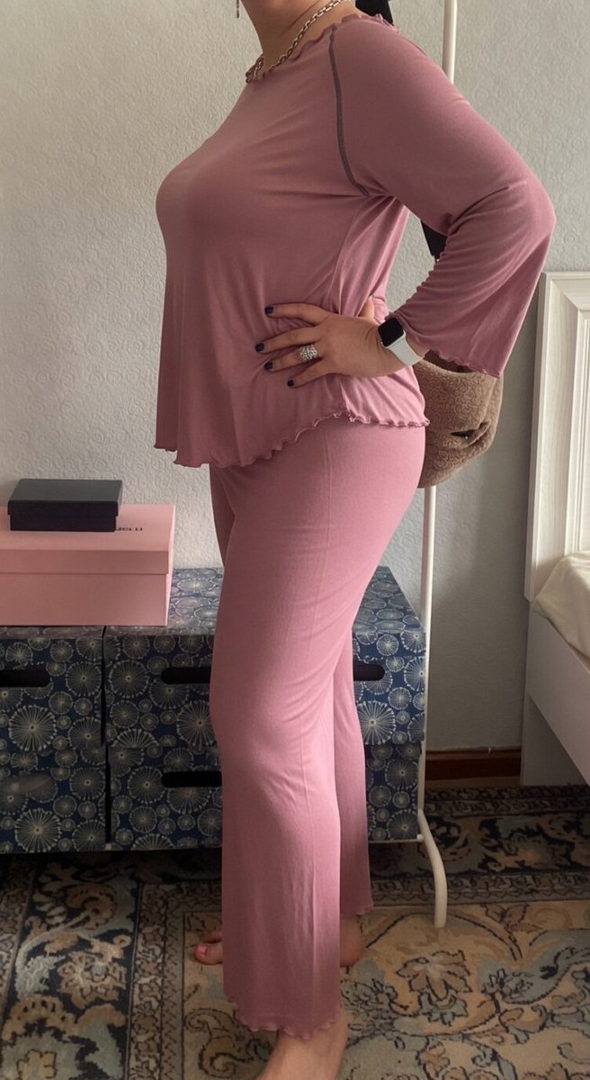 Ayça Tektaş tweet media