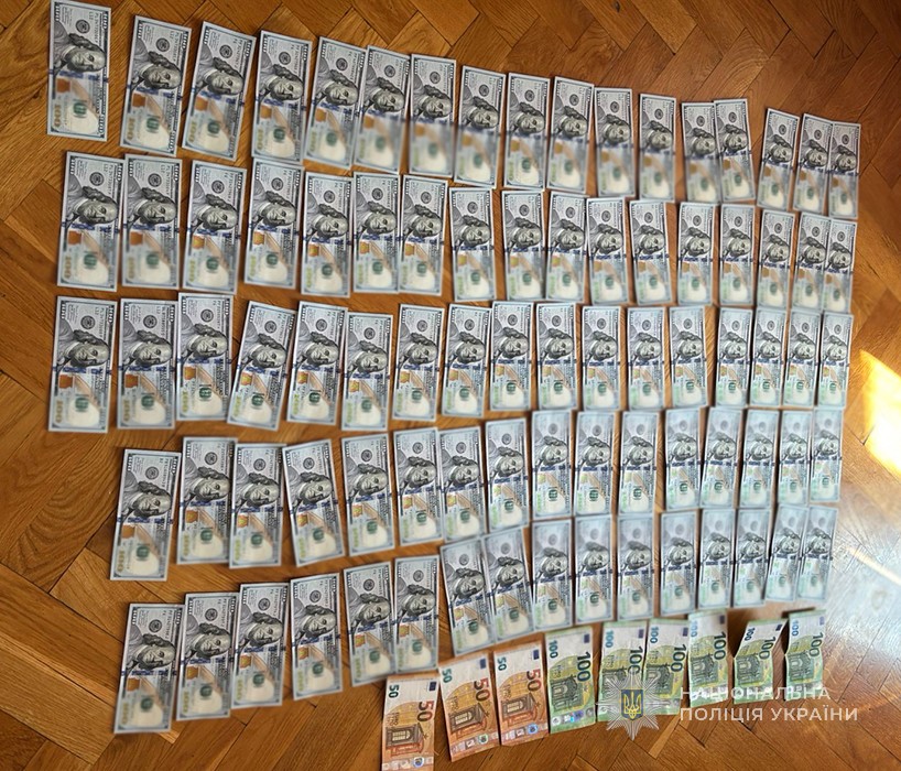 У Запоріжжі поліцейські вилучили контрафактні цигарки на понад 1 500 000 гривень 

 Деталі: shorturl.at/mlrOR

#НПУ #поліція_Запоріжжя #новини #акциз #вилучення #тіньовий_бізнес #незаконний_обіг #протидія