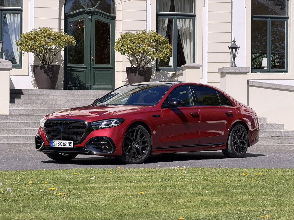 Motor1com's tweet photo. S-Classing this week. This one is red. https://t.co/CSVv67Y6NU