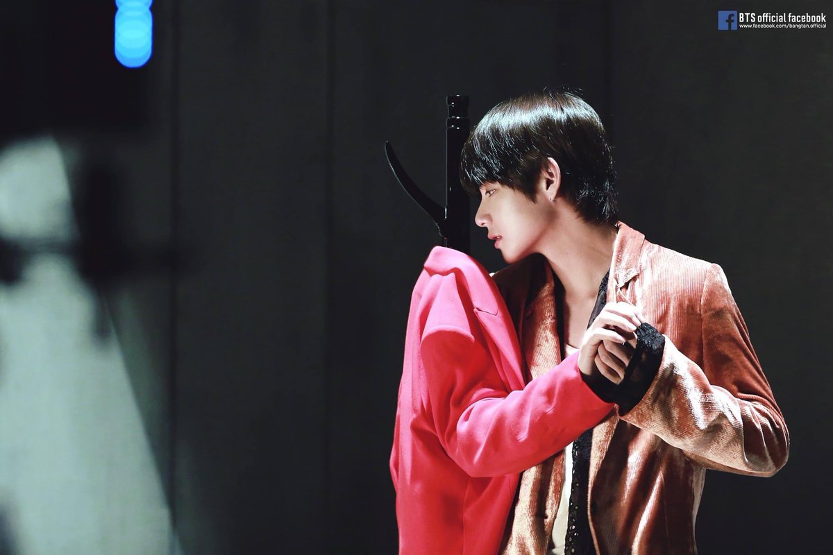 yuki_vjk_ikuy's tweet photo. テテの深くて心に響く歌声が���好き♡

🔗 https://t.co/a0X4AI1sU5

#8YearsWithSingularity
#태형이만의특별함_싱귤8주년 https://t.co/aeisek45Q0