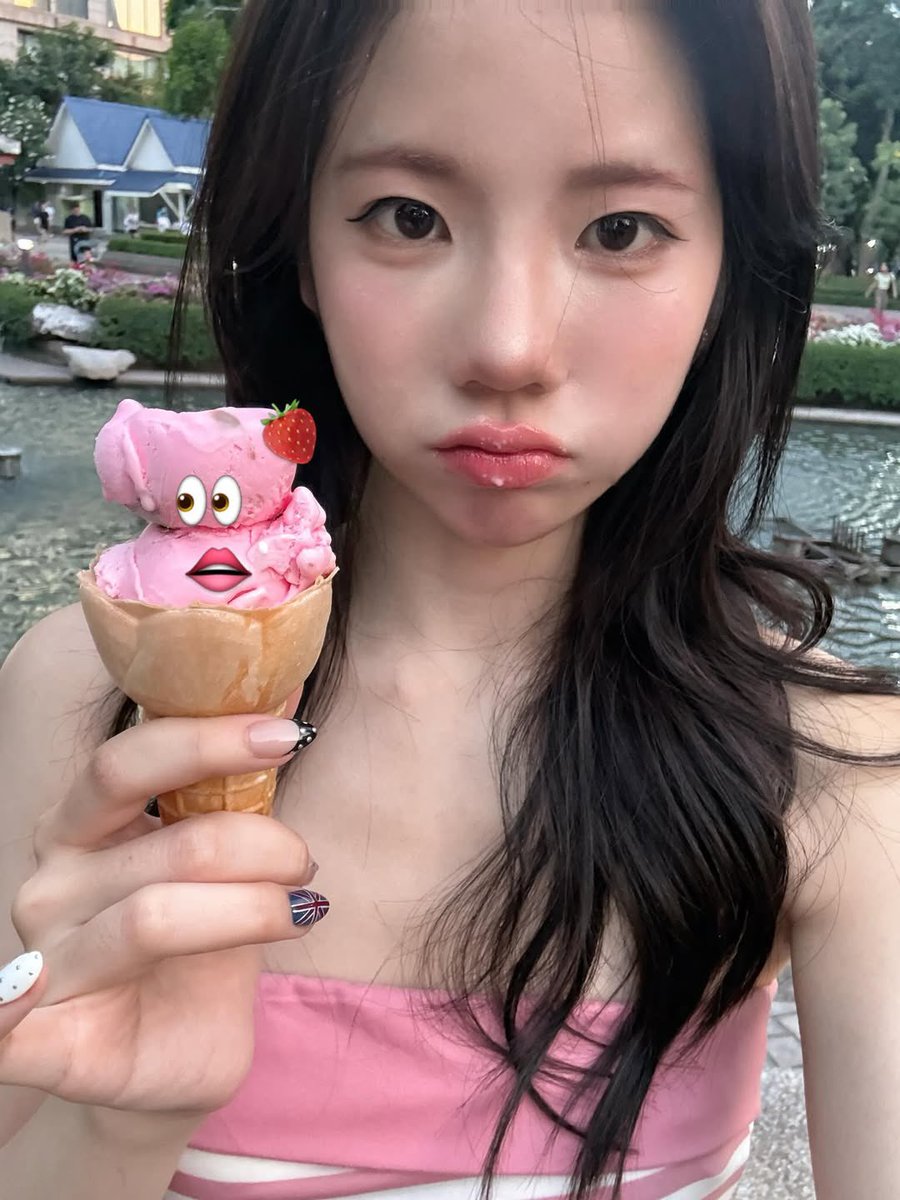 ( 📸🐶 — ig update )

ฉันกับเธอ

#FameBNK48 #BNK48
#FameQUADLIPS #QUADLIPS (3/3)