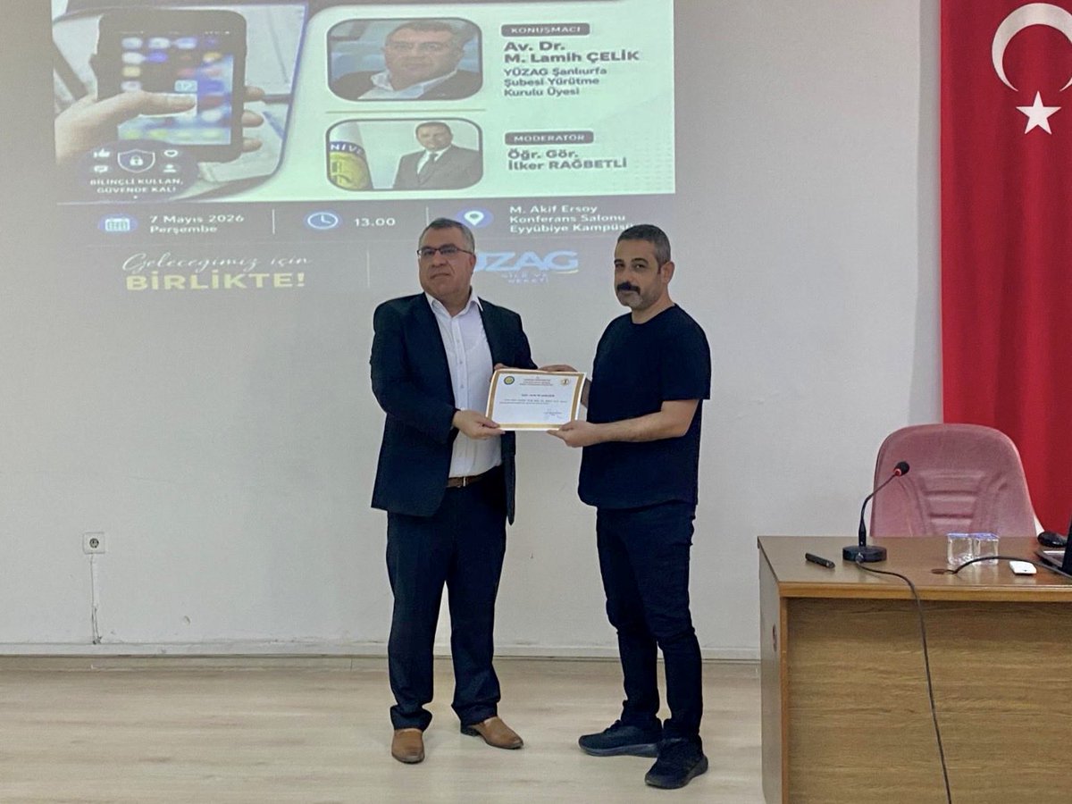 SSBMYO1's tweet photo. Av. Dr. M. Lamih Çelik’in konuşmacı olarak katıldığı “Sosyal Medya Kullanımı: Ortam Sanal, Suç Gerçek!” söyleşisi gerçekleştirildi. Söyleşide sosyal medya kullanımında karşılaşılabilecek hukuki ve etik sorunlar, dijital ortamda işlenen suçlar ve bireysel sorumluluklar ele alındı. https://t.co/7Y177cNfY0