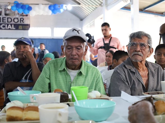 Con 125 Comedores Sociales funcionando, el MIDES amplia su cobertura y fortalece la seguridad alimentaria en los 22 departamentos del país

El Ministerio de Desarrollo Social (MIDES) continúa fortaleciendo seguridad alimenta a en Guatemala mediante la ampliación del programa