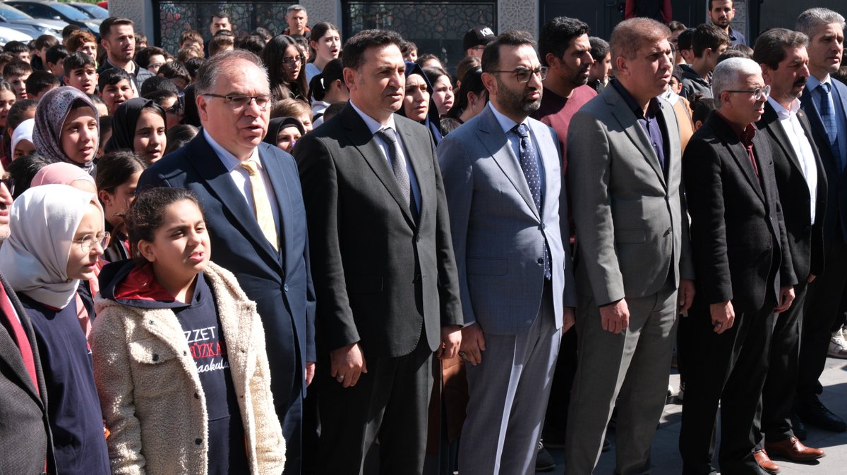 Melikgaziilce's tweet photo. ÇEDES Yıl Sonu Şenliği Nasrullahzade Camii’nde Gerçekleştirildi

“Çevreme Duyarlıyım, Değerlerime Sahip Çıkıyorum” (ÇEDES) projesi kapsamında düzenlenen yıl sonu şenliği, Nasrullahzade Camii’nin bahçesinde gerçekleştirilen etkinliklerle tamamlandı. https://t.co/OpnjpJrGom