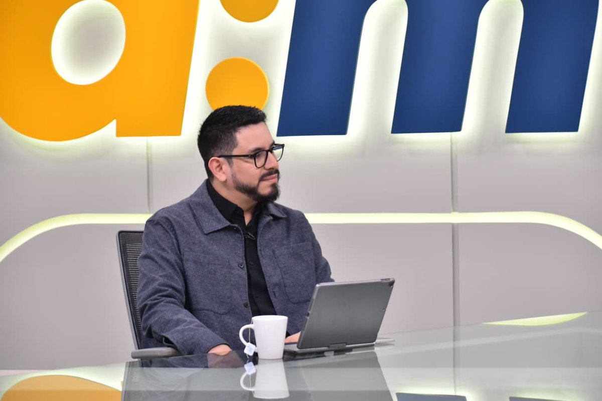 Diario El Salvador tweet media