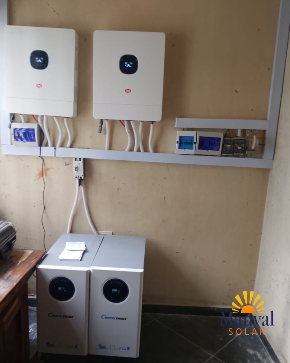 SolarManval's tweet photo. 24 × 590W solar panels ☀️
2 × 12kW inverters ⚡
2 × 15kWh lithium batteries 🔋
Reliable power. Lower bills. Zero compromise.
Ready to go solar? DM us today. #SolarEnergy #GoSolar https://t.co/IppeLecwi9