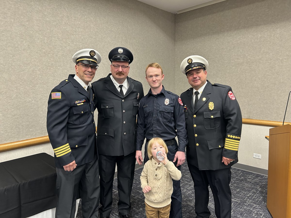 PoliceWheeling's tweet photo. Congratulations to Firefighter Matt Everett on his graduation from Highland Park Paramedic School! We're very proud of you and appreciate all your hard work. https://t.co/eYtAKRnqEV