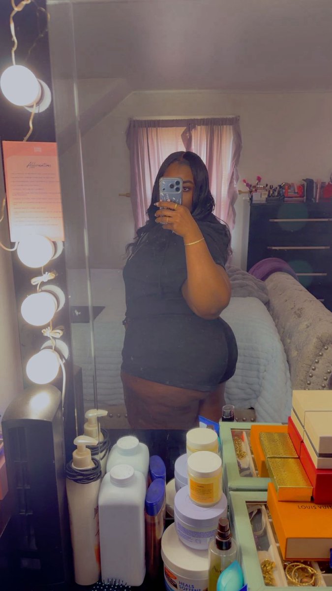 honey dip 🍯 tweet media