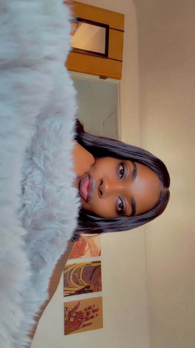 honey dip 🍯 tweet media