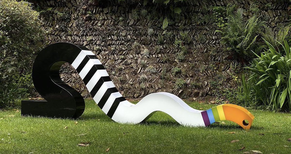 SamShendi's tweet photo. Set against the landscape, 'The Bow' feels less like an object and more like a gesture left behind by motion itself. Elegant, playful, and impossibly alive. A position of submission and placed outside it is reverent to creation. https://t.co/mZRzzgnpih