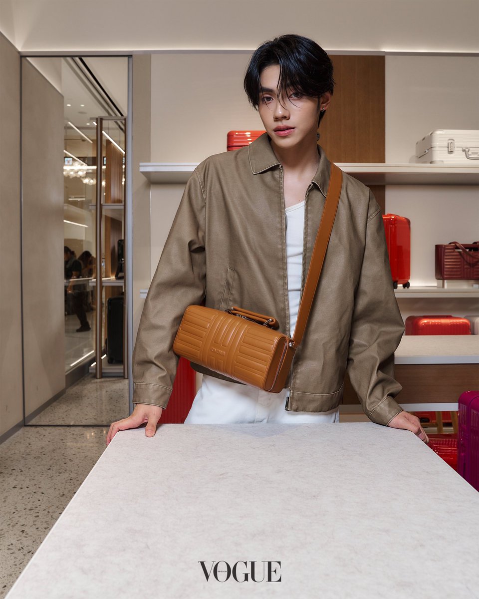 Vogue Thailand tweet media