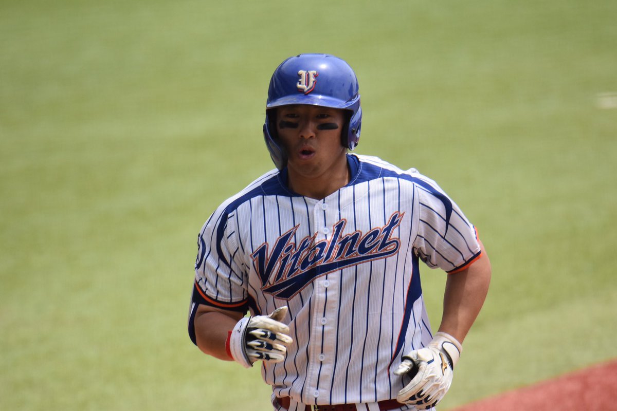 ko_ra_nomu's tweet photo. 浪川広之さん（城西国際大学）がホームランを打っていた。
#バイタルネット
#JABA新潟選抜新潟大会 https://t.co/m4L5gQqadb