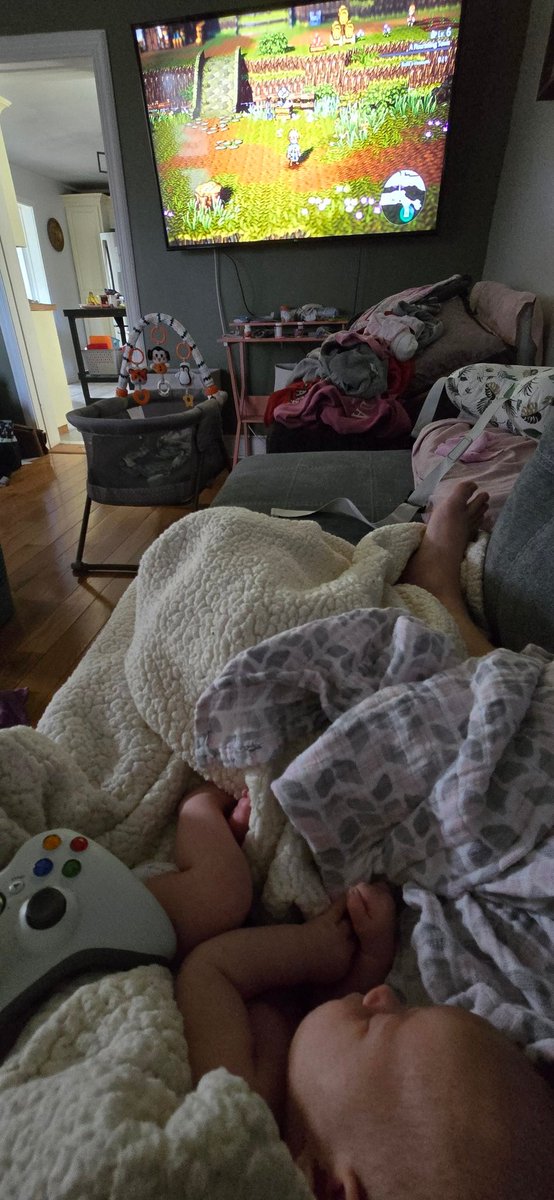 soderman's tweet photo. @RealDianeYap I'm playing @octopathrpg with my daughter sleeping in my lap, reading your takes on how unattractive I am and wondering just what I can do to make myself hot for you. 🤣 https://t.co/0T81kqiXDI