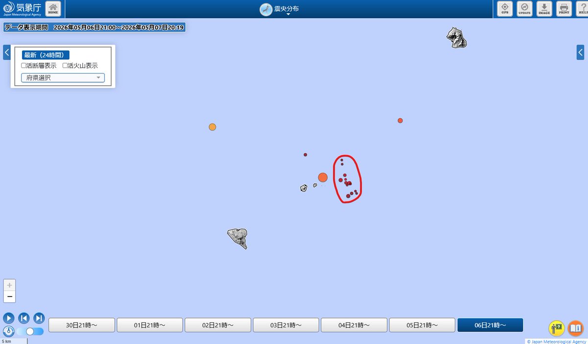 トカラ列島近海の震央分布図
多くはありませんが、かなり弱い地震がちらほらといった感じですね。ただ活発というほどではないかな？