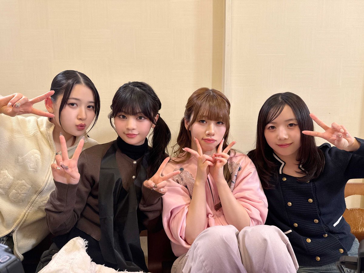 official__ME_I_'s tweet photo. 📸:⊹˚₊ Behind Photos.

[ ME:I party ५🎉⋆* ]

✧ ME:Iだけのもんじゃ会🤤

🔗 https://t.co/2Kp48HLmUu

#ME_I_party
#ME_I #ミーアイ #미아이 https://t.co/tnOULj2qao