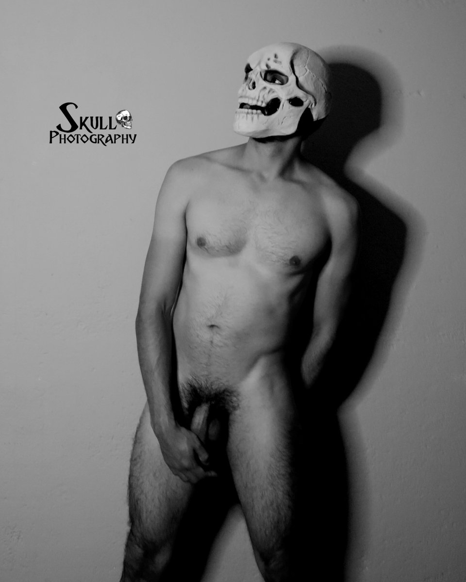 Skullfoto's tweet photo. Disfruta de la cámara y los demás te disfrutan del resultado 
¿Te gustaría ser modelo?, manda md
#gay #nude #naked #pack #art #morelia #gaymorelia 
@EncuentroGayMty https://t.co/0qdJztmokb