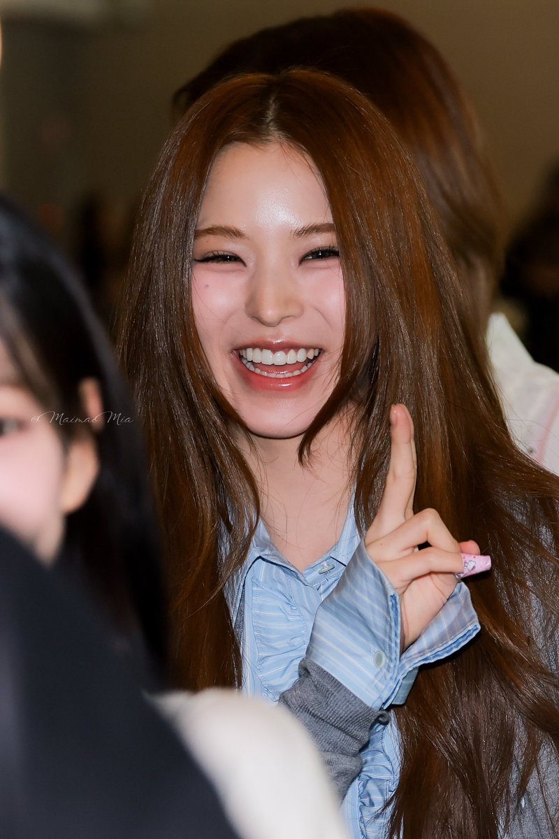 Mait1028's tweet photo. 260507 🦊✈️🇯🇵

#마이 #이즈나 #MAI #IZNA #まい https://t.co/VThXIU3jG3