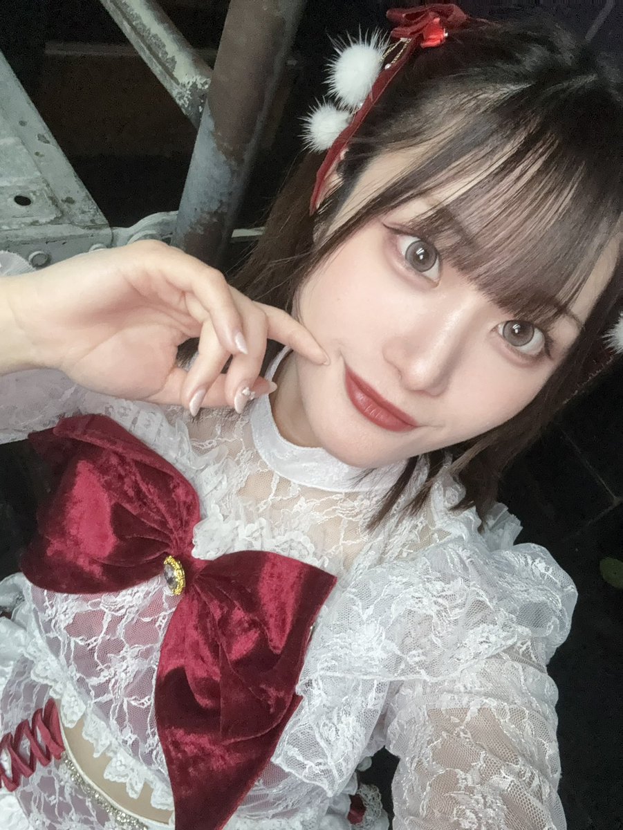4代目の衣装交換チェキが 本日22時から発売されます‼️❤️ わてくしは