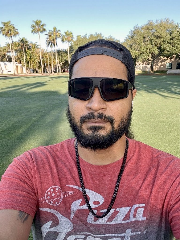 MRxChiCity's tweet photo. Good Morning @CFamtheBestFam 💚
Happy Friday JR 🌞

It’s a great day to have a great day! One day closer to the weekend, let’s keep up the momentum! 🤩 

Stream early today, see you soon 👏🏽 

https://t.co/loHlLfRHYM

#CFamtheBestFam #MRxCHICITY https://t.co/0xlU4FRPPL