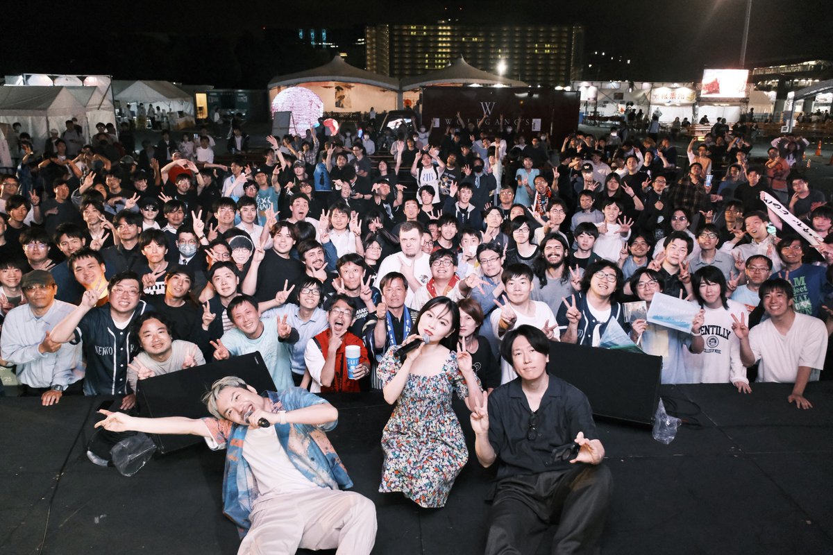 fhana_info's tweet photo. fhána Special Free Live in NikuFes 2026

ありがとうございました❗️

1.divine intervention
2.星屑のインターリュード
3.Hello! My World
4.Runawy World
5.Give Me Love
6.愛のシュプリーム！
7.青空のラプソディ
8.ケセラセラ

15周年ツアー是非来てね！
2次先行受付中！
https://t.co/aws25BchI6 https://t.co/s0xacsVr89