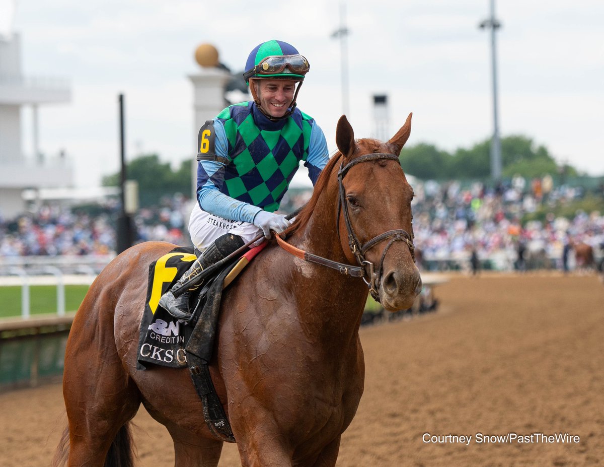 _CourtneySnow_'s tweet photo. Tour Player (American Pharoah) and Flavien Prat winning the Knicks Go Overnight Stakes on Derby day! 

Tour Player was the last horse to get a win for trainer D. Wayne Lukas (an Allowance Optional Claiming on June 12, 2025 at Churchill.) He is currently trained by Whit Beckman. https://t.co/PdgaWl0GUo
